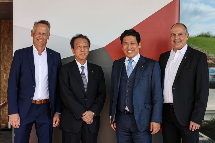 Kyocera_Inauguration_production_site_Waiblingen_2_web.jpg
